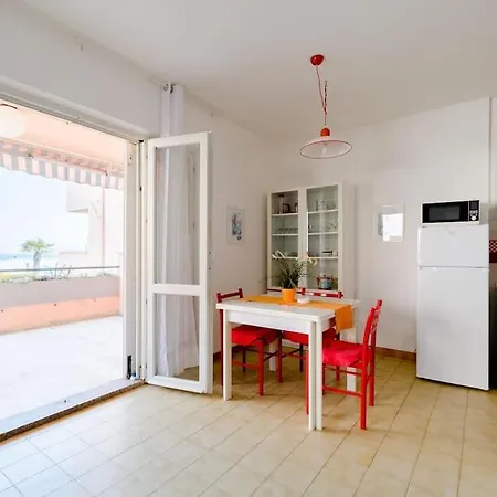 A 20mt Dal Mare Con Piscina Condominiale * Марчелли